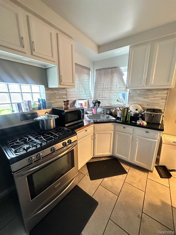 9215 Grandville Avenue, Detroit, MI 48228 — Photo 6