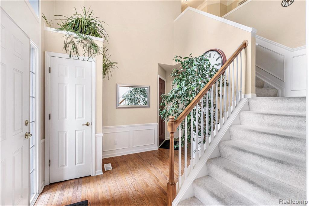 9164 Parkside Drive, Grand Blanc, MI 48439 — Photo 4