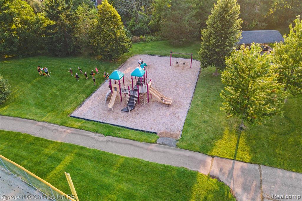 15639 Merion Court, Northville, MI 48168 — Photo 79