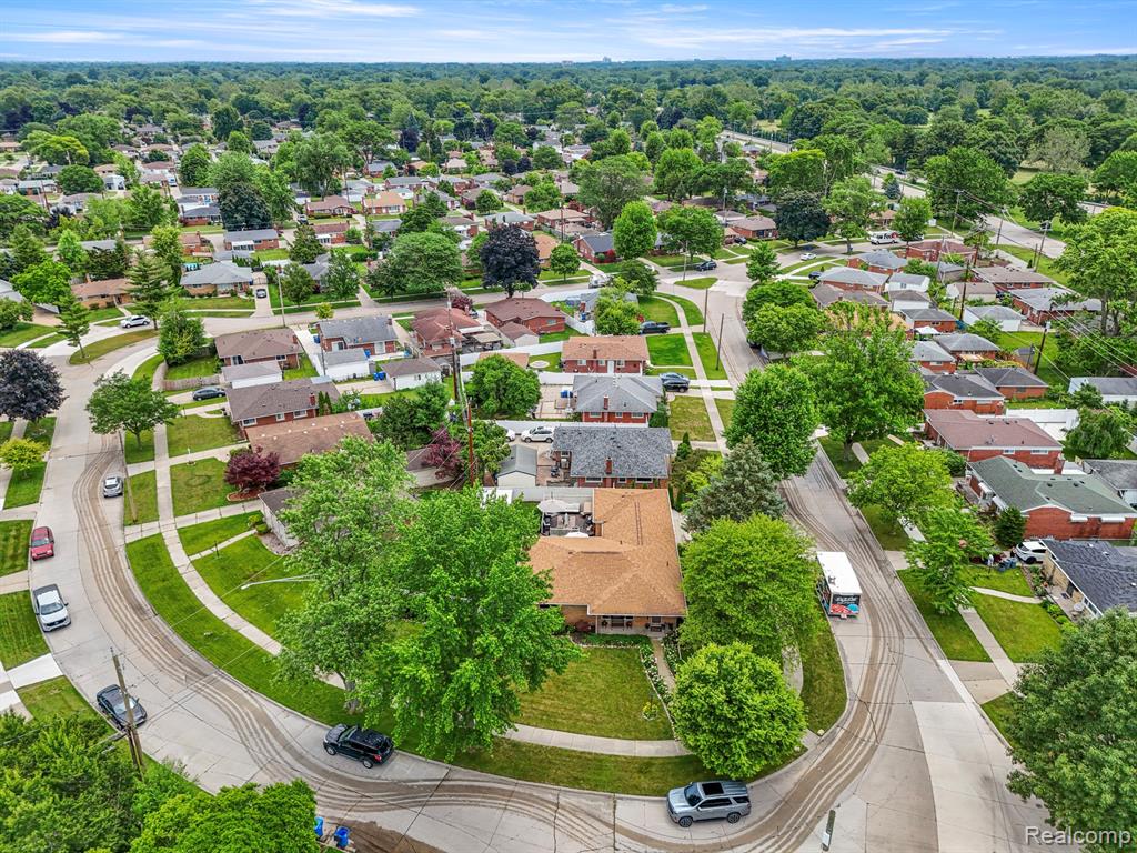 8570 Rockland Street, Dearborn Heights, MI 48127 — Photo 56