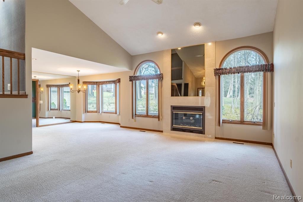 4435 OAK POINTE Drive, Brighton, MI 48116 — Photo 4