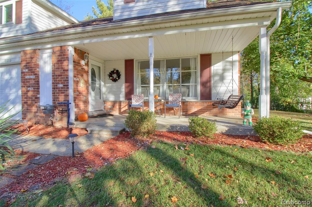 8650 Buffalo Drive, Commerce Twp, MI 48382 — Photo 4