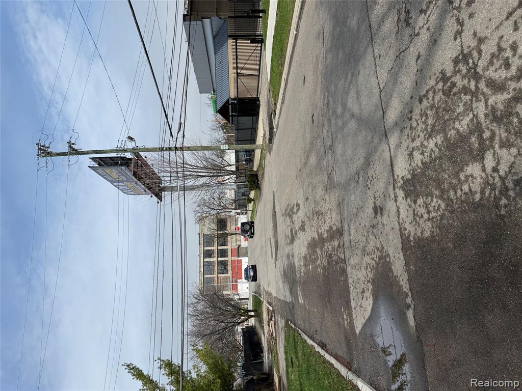 931 Ashland Street, Detroit, MI 48215 — Photo 2