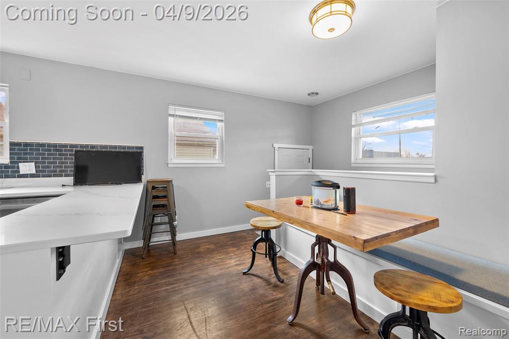 23036 COUZENS Avenue, Hazel Park, MI 48030 — Photo 9