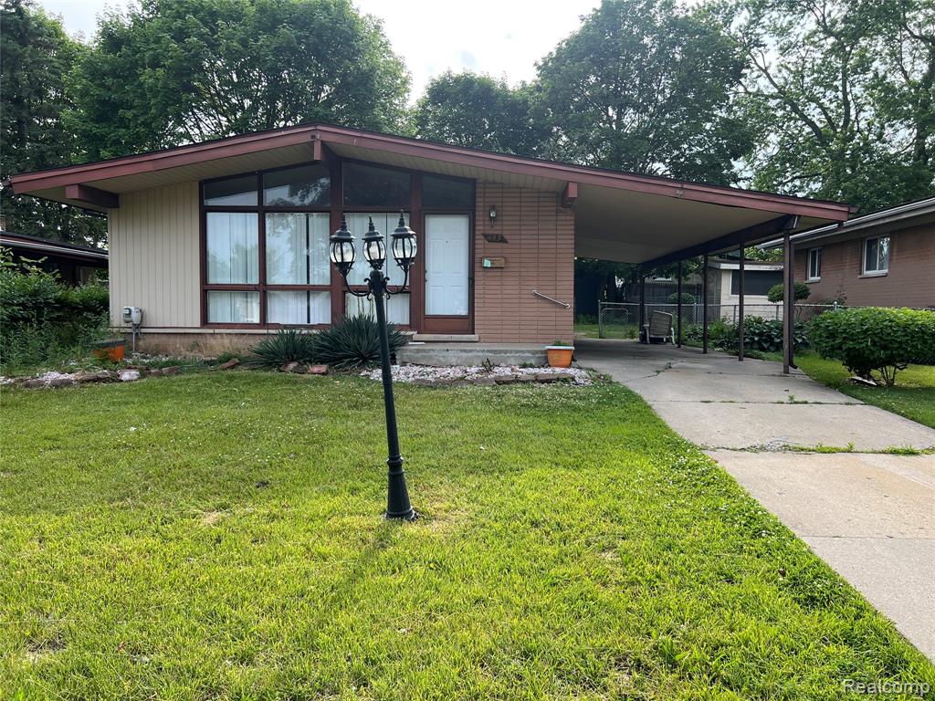 483 Lynch Avenue, Pontiac, MI 48342 — front exterior