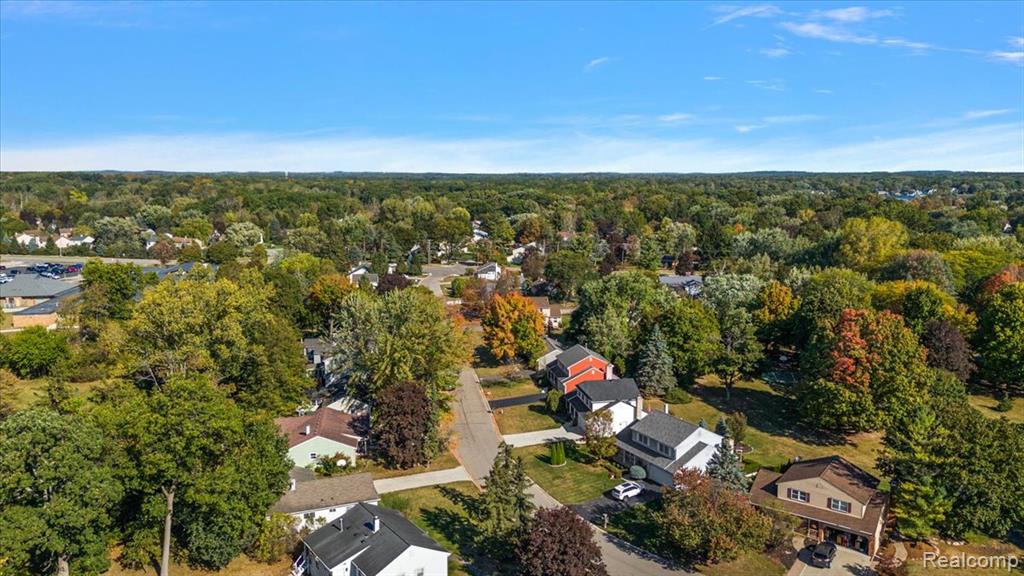 2066 Teaneck Circle, Wixom, MI 48393 — Photo 50