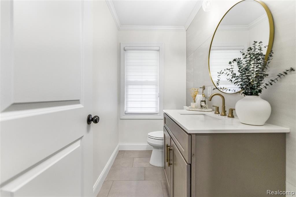 7005 Cathedral Drive, Bloomfield Hills, MI 48301 — Photo 19
