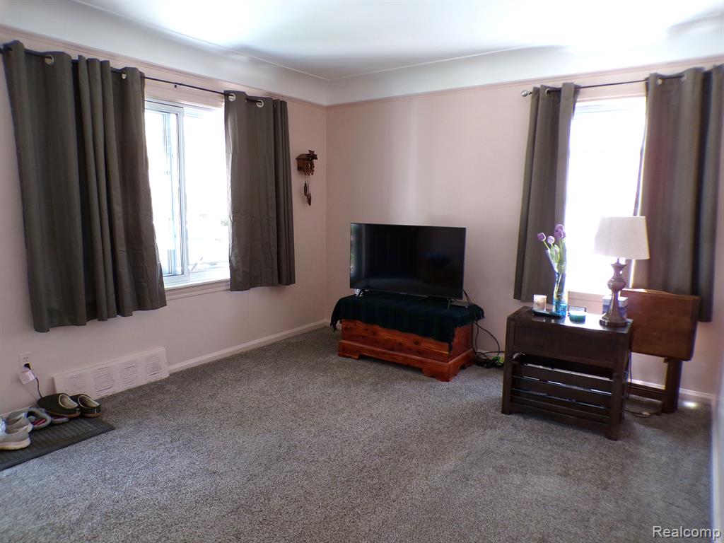4140 ACADEMY Street, Dearborn Heights, MI 48125 — Photo 10