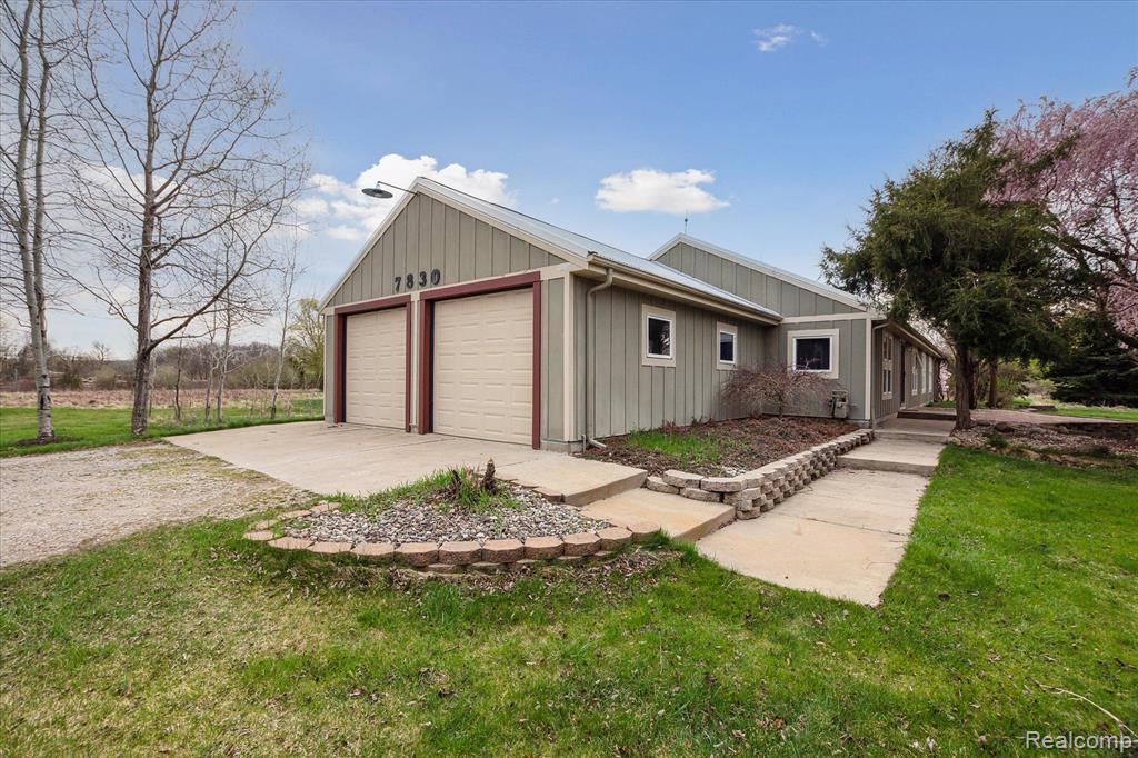 7830 WEBSTER CHURCH Road, Whitmore Lake, MI 48189 — Photo 8