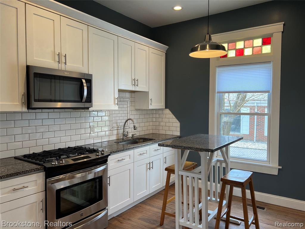 14 W Burdick Street, Oxford, MI — Photo 11
