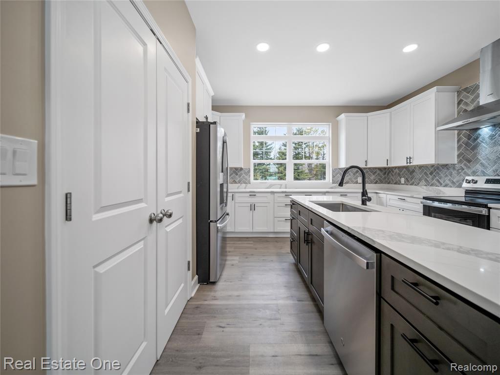 8527 Mystic Pines Court, Pinckney, MI 48169 — Photo 9
