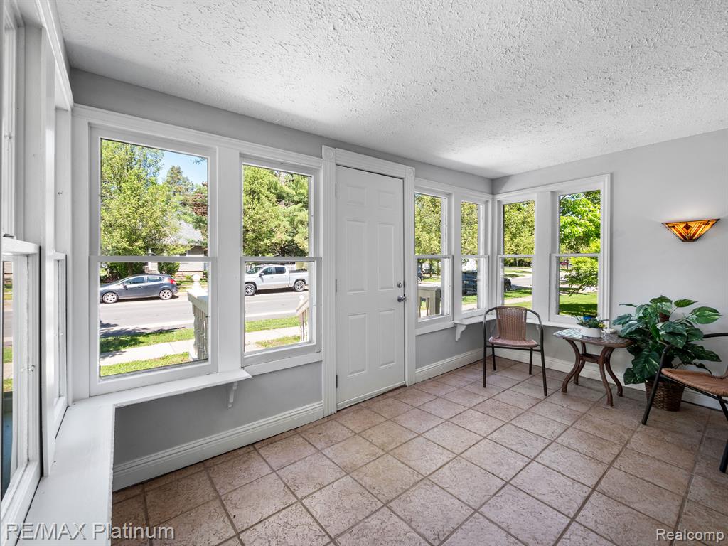 415 E SIBLEY Street, Howell, MI 48843 — Photo 3