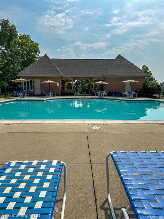 6995 HAWK WOODS Court, West Bloomfield, MI — Photo 64