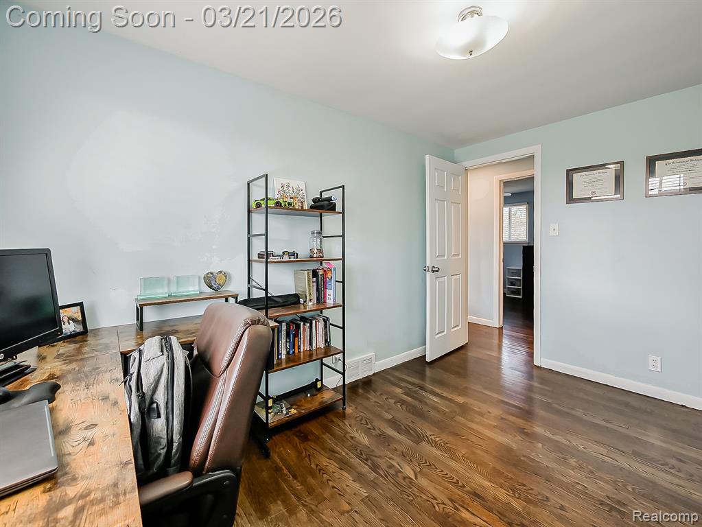 5208 Latimer Street, West Bloomfield, MI 48324 — Photo 13