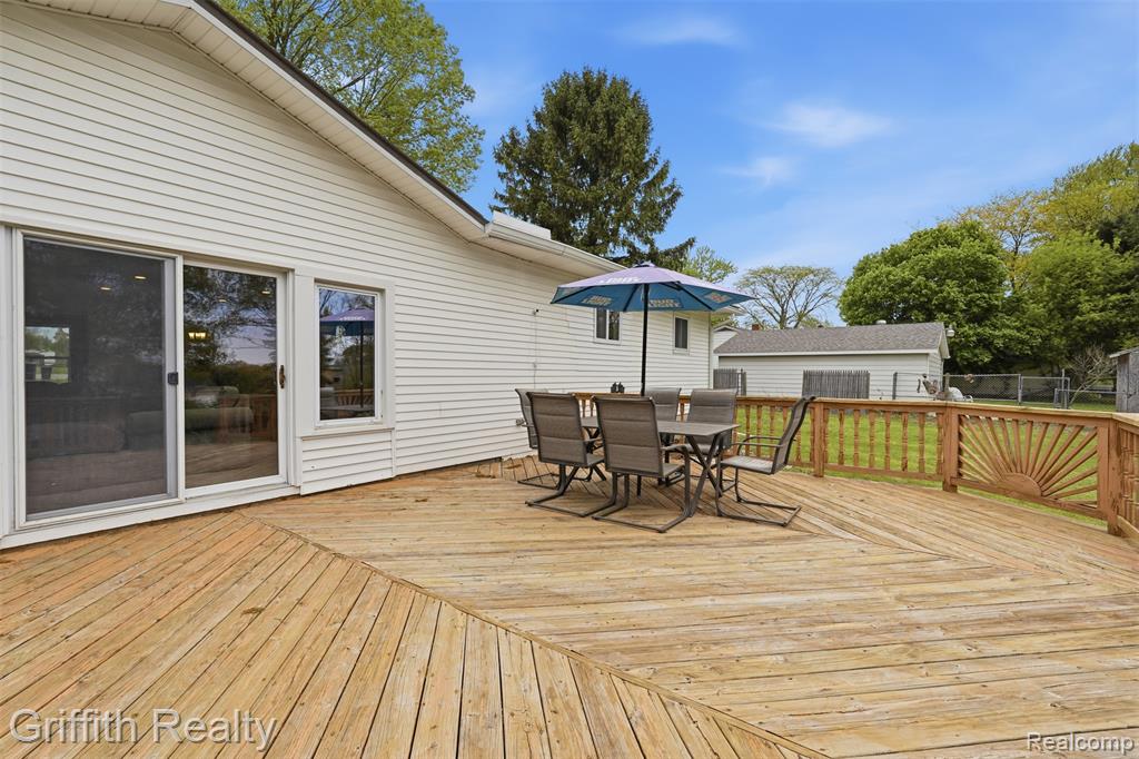 9198 Silver Lake Road, Linden, MI 48451 — Photo 36