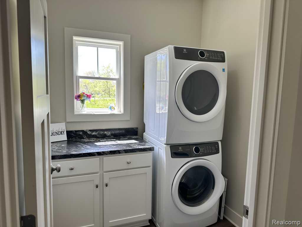 3601 Kiana Court, Norton Shores, MI 49444 — Photo 13