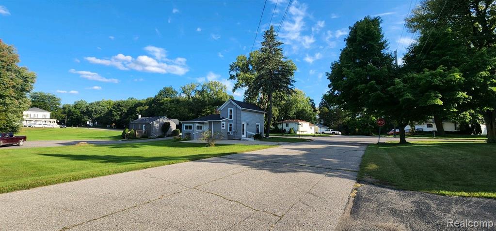 609 E MAIN Street, Pinckney, MI 48169 — Photo 10