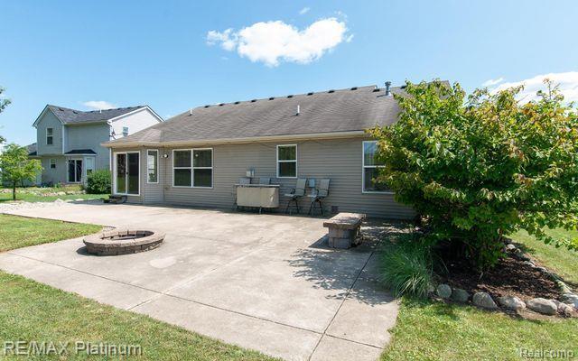 792 GLENLIVET Street, Howell, MI 48843 — Photo 6