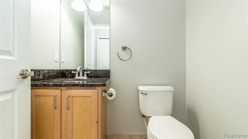 6114 Heron Hills Drive, Wolverine Lake, MI 48390 — Photo 17