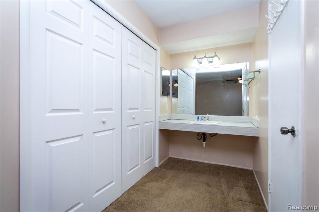 1454 Pine Valley Boulevard, Ann Arbor, MI 48104 — Photo 17