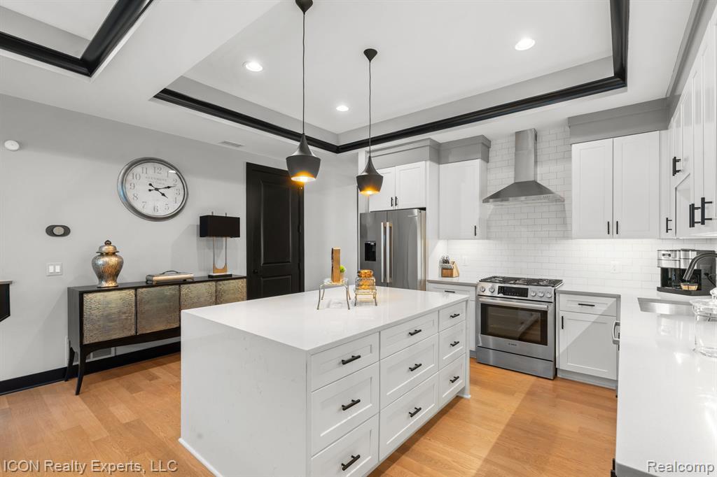 714 E PARENT Avenue, Royal Oak, MI 48067 — Photo 18