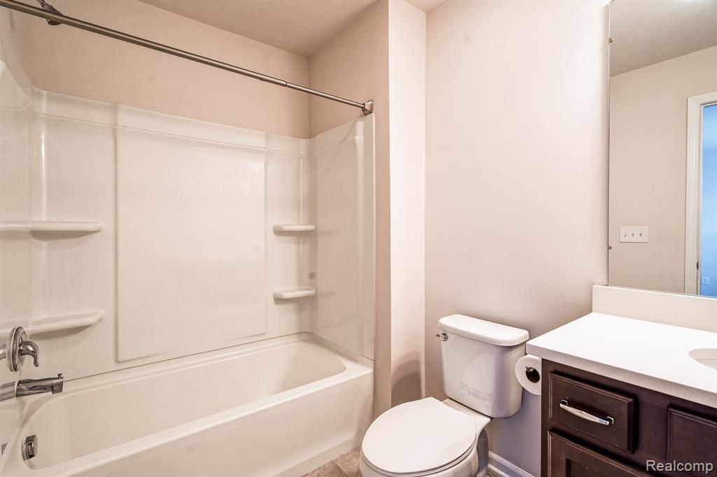49791 LANTERN Way, Canton, MI 48188 — Photo 25