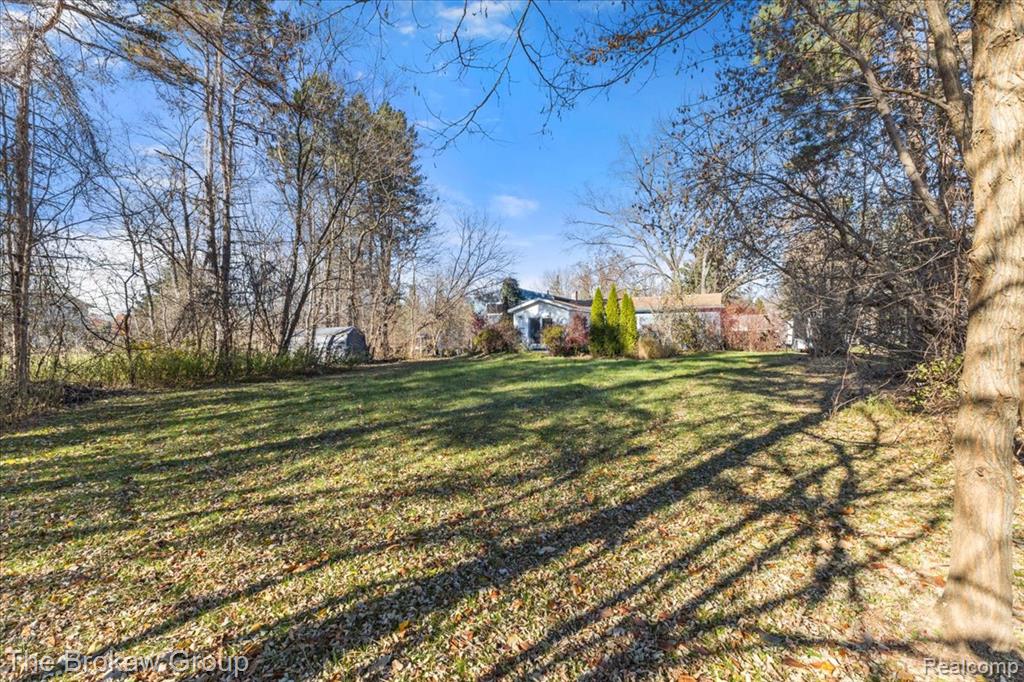 10490 Green Road, Goodrich Vlg, MI — Photo 41