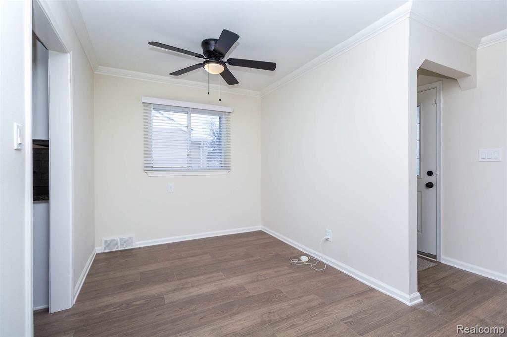542 S Manitou Avenue, Clawson, MI — Photo 10