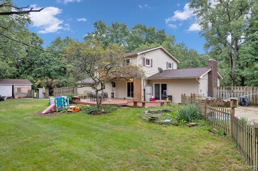 4295 MCKEACHIE Road, White Lake, MI 48383 — Photo 3