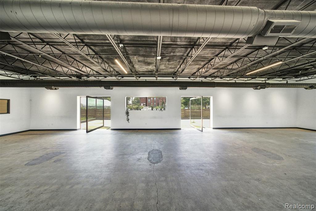 611 W Philadelphia Street, Detroit, MI 48202 — Photo 14