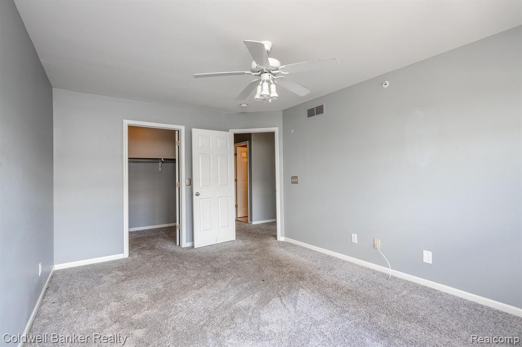 29427 Glen Oaks Boulevard E, Farmington Hills, MI 48334 — Photo 21
