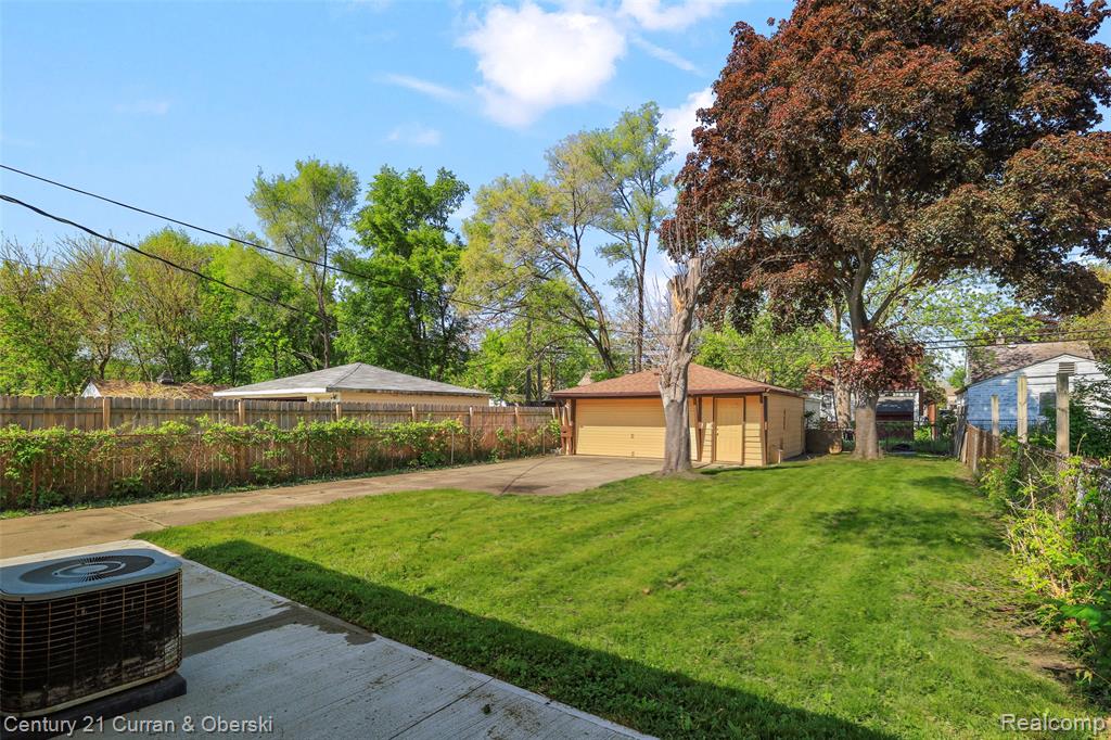 6539 Forrer Street, Detroit, MI 48228 — Photo 26