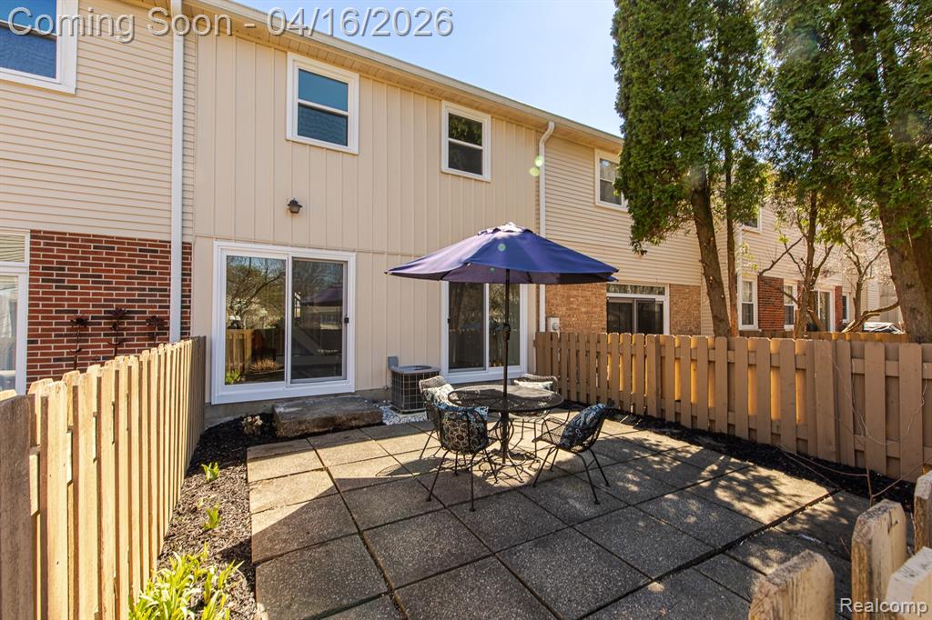 5254 Breeze Hill Place, Troy, MI 48098 — Photo 46