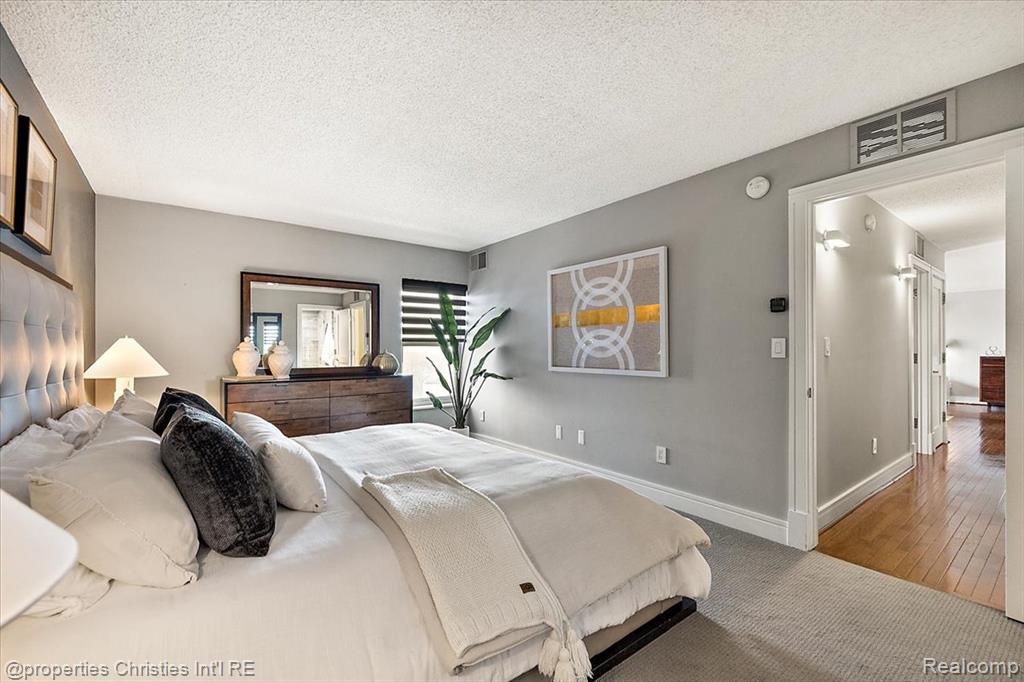 411 S Old Woodward Avenue, 824, Birmingham, MI 48009 — Photo 27