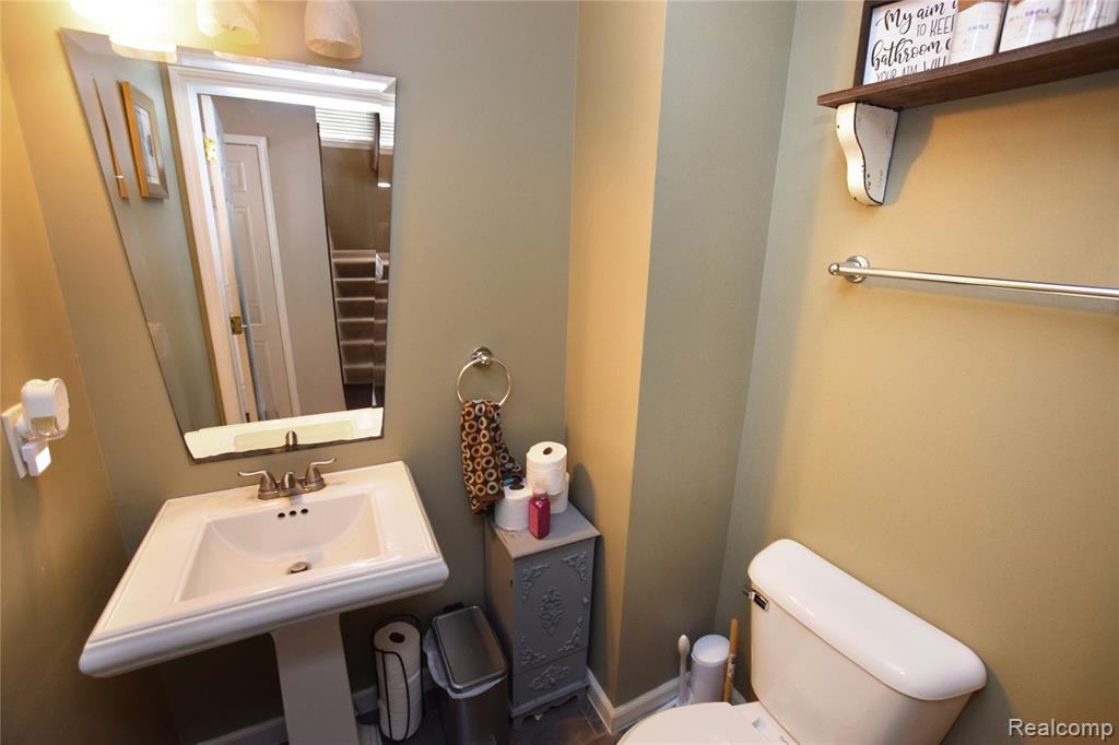 5340 Blossom Lane, Linden, MI 48451 — Photo 9