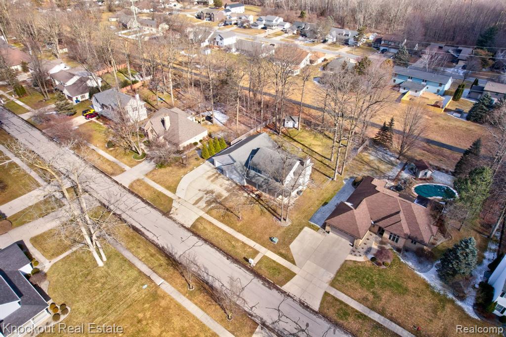 640 Timberwood Lane, Saginaw, MI 48609 — Photo 74