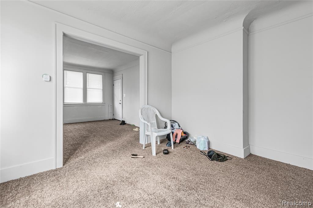 9892 Chenlot Street, Detroit, MI 48204 — Photo 7