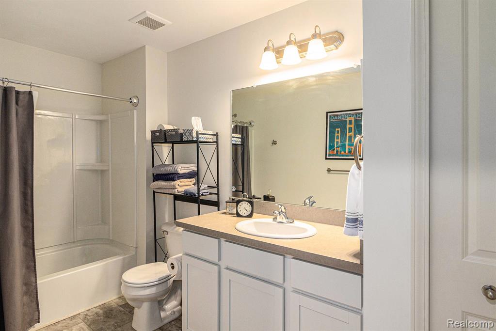 9999 RIDGE RUN Street, Howell, MI 48855 — Photo 13