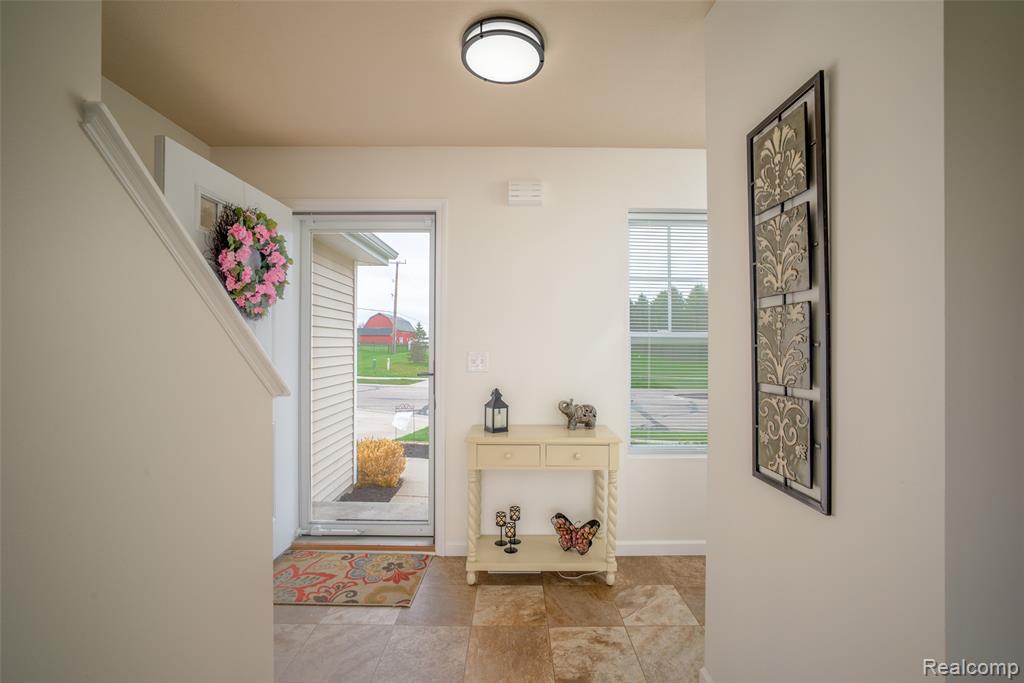 3411 Amber Oaks Drive, Howell, MI 48855 — Photo 2