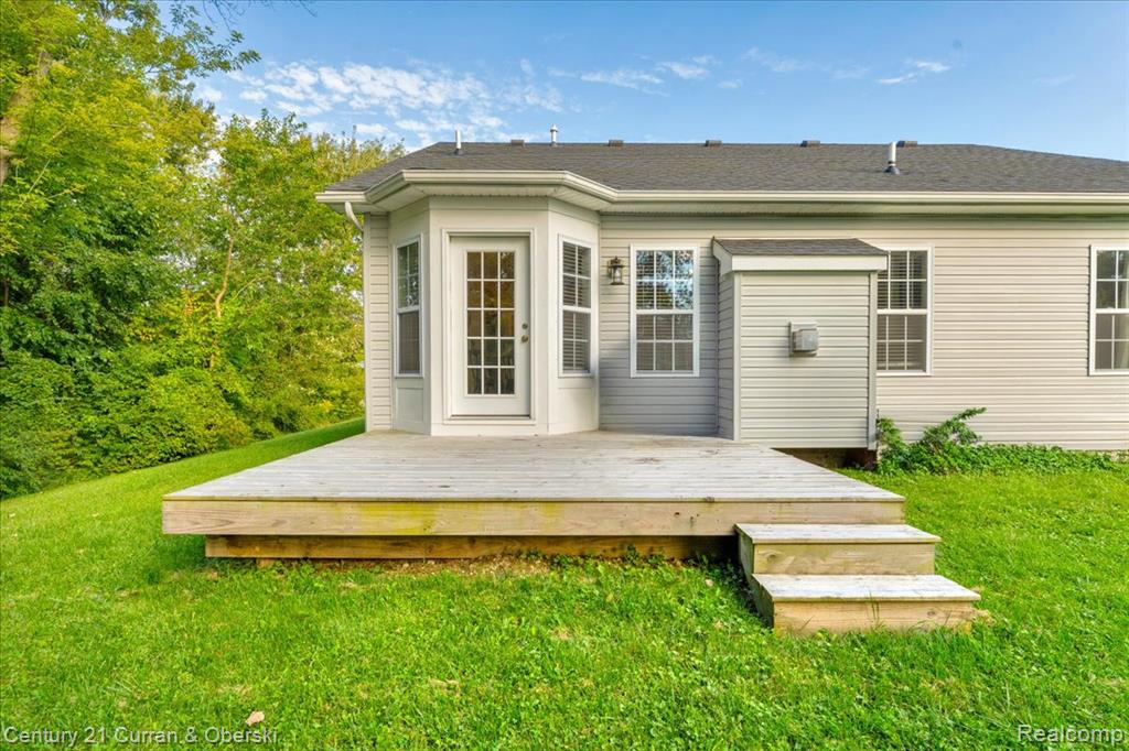 33172 Swallow Drive, Rockwood, MI — Photo 26