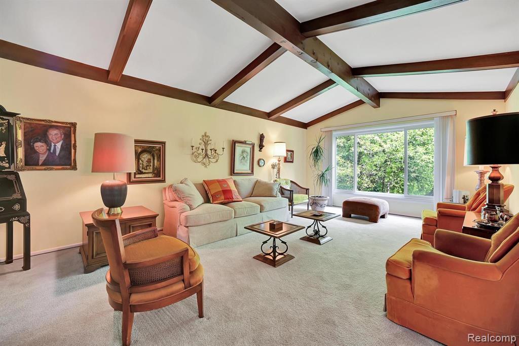 530 WHITEHALL Road, Bloomfield Hills, MI 48304 — Photo 15