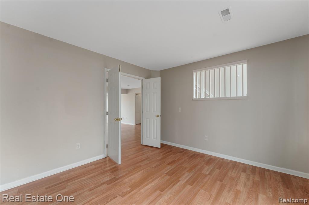 4721 Carrington Drive, Rochester, MI 48306 — Photo 33
