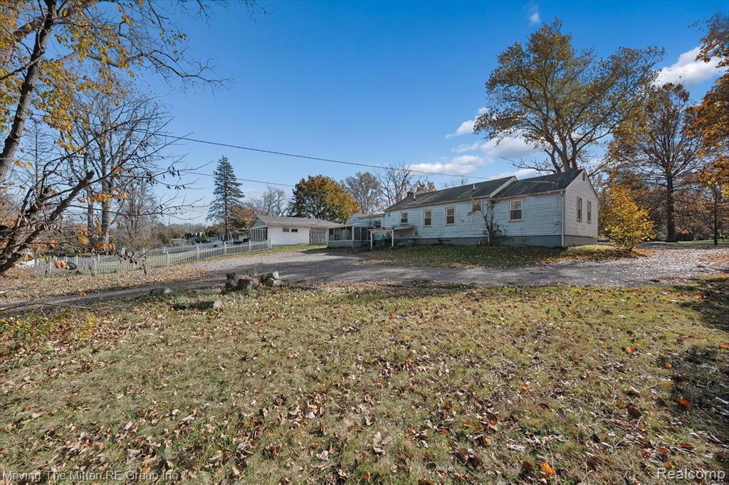 41190 Savage Road, Van Buren, MI 48111 — Photo 33