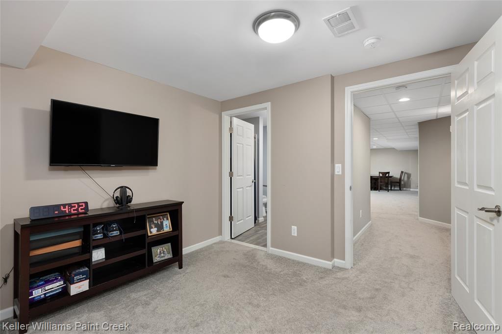 54690 Shady Creek Drive, New Baltimore, MI 48047 — Photo 27