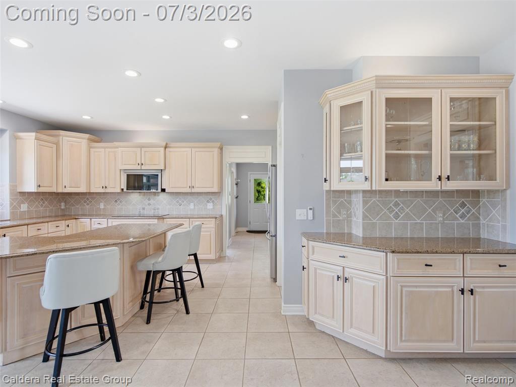 56015 Parkview Drive, Utica, MI 48316 — Photo 42