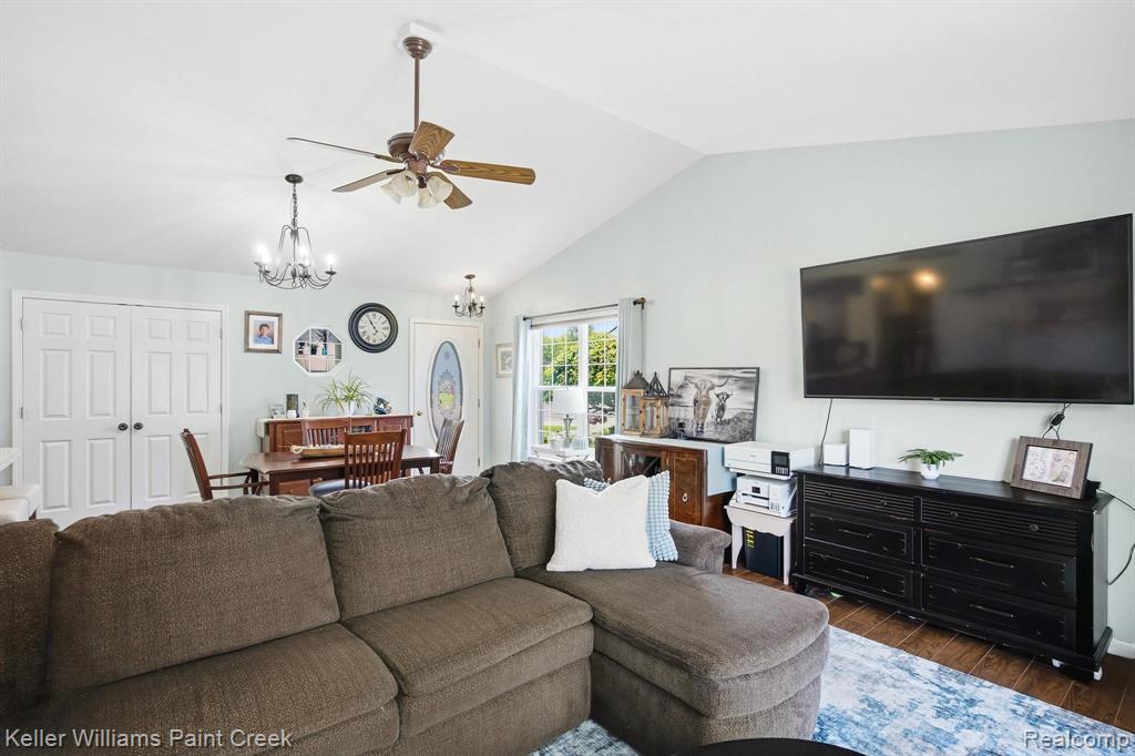 465 Victoria Lane, Romeo, MI 48065 — Photo 12