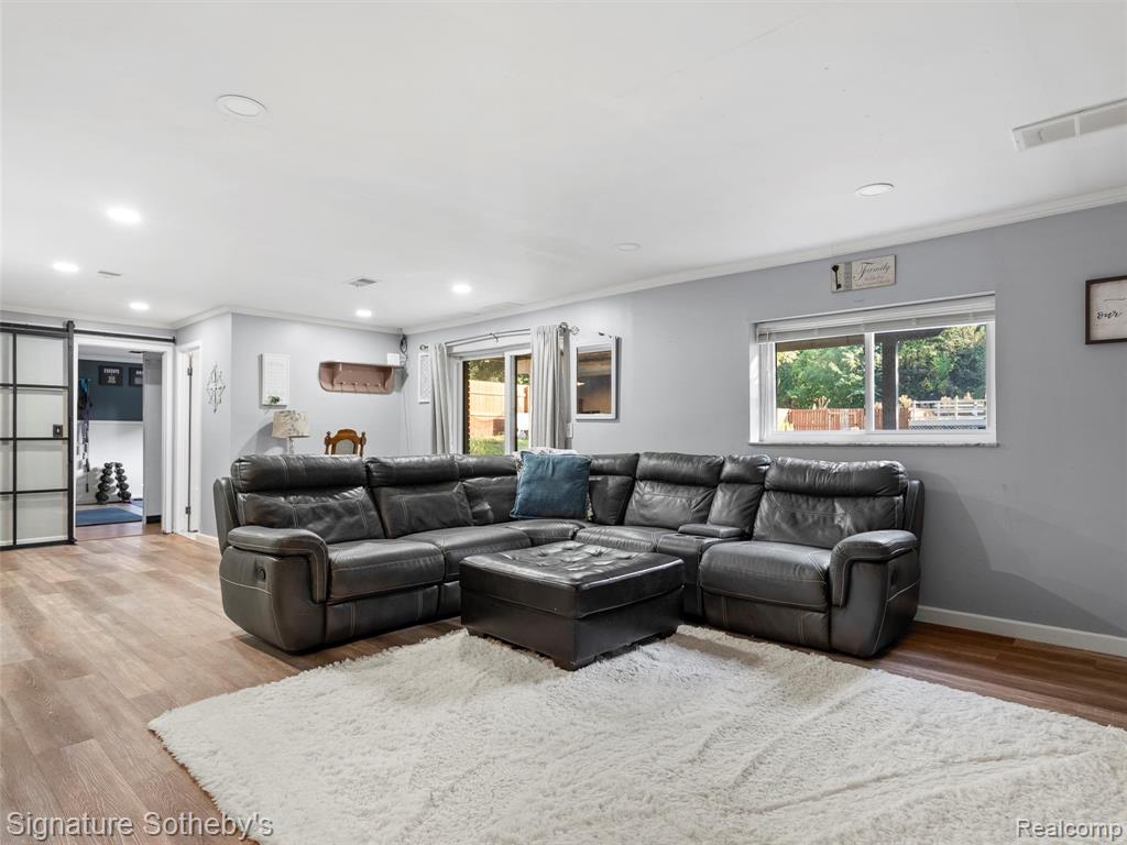 59415 Grand River Avenue, New Hudson, MI 48165 — Photo 14