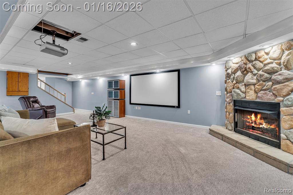 9035 Farmington Road, Livonia, MI 48150 — Photo 41