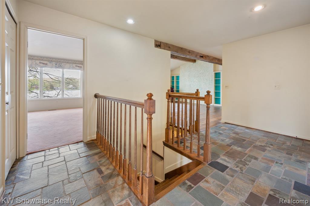5867 COMMUNITY Drive, Brighton, MI 48116 — Photo 15