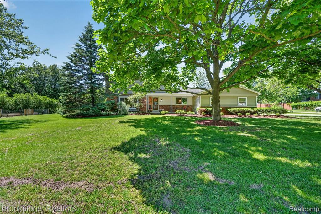 30261 Ardmore Drive, Farmington, MI 48334 — Photo 34